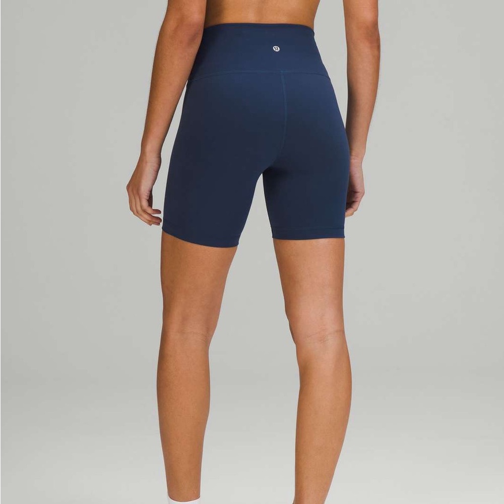 Lululemon Navy Blue Wunder Under 6 inch biker shorts size 4